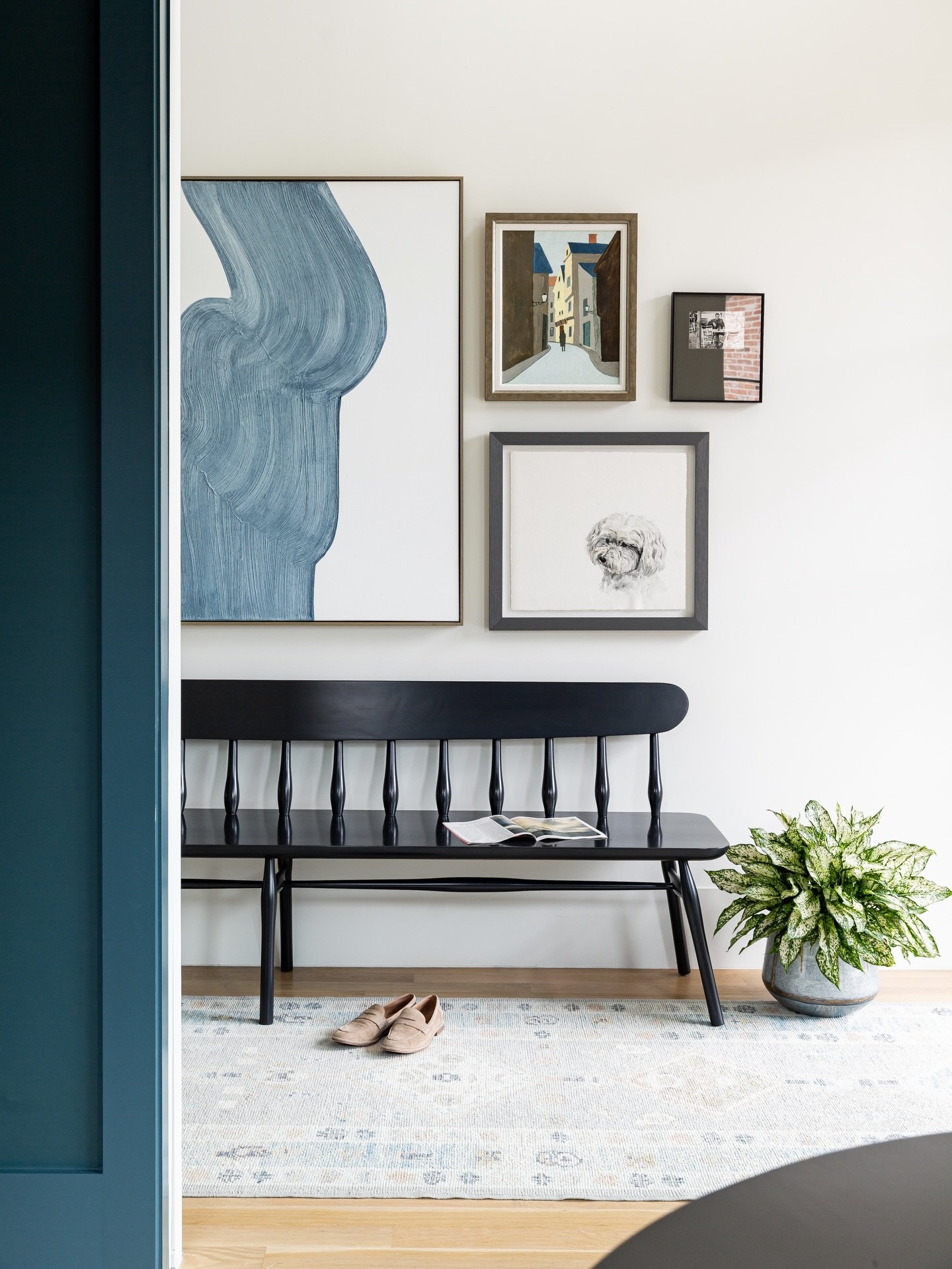 Repeat clients make our heart so happy! Last week, we presented designs to add a study and gym to this already dreamy home. Picture a cozy library-inspired study and a wellness room complete with a sauna. This one is going to be good ✨

Photography: 