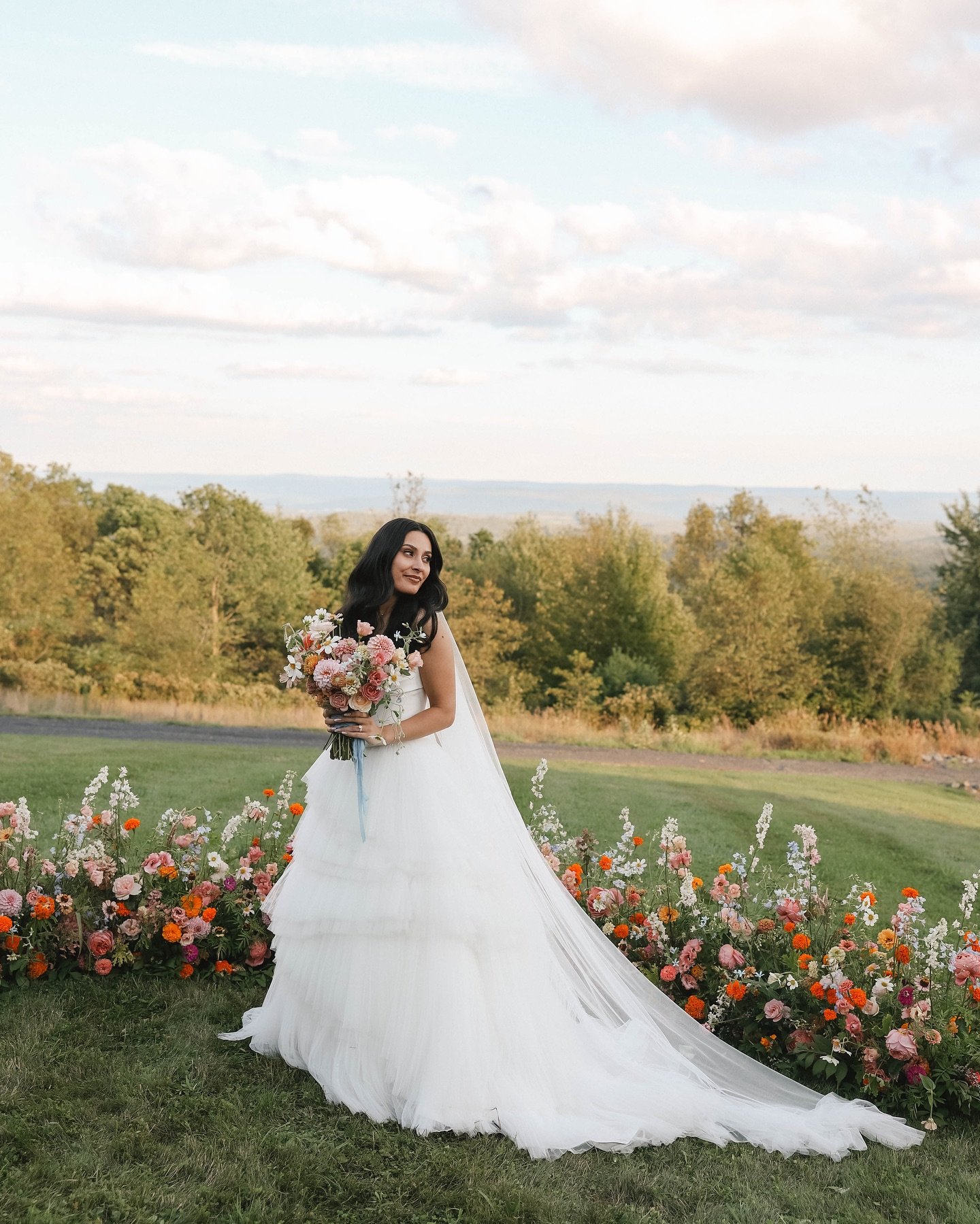 Receiving this gallery felt like a true gift!! // some moments from S+I microwedding filled with so much love and joy 🫶💖 
.
.
.
Captured by @gretchenparkerphoto 
Local flower love by @phillyfloralguild @hickorygrovegardens &amp; @florestemporis