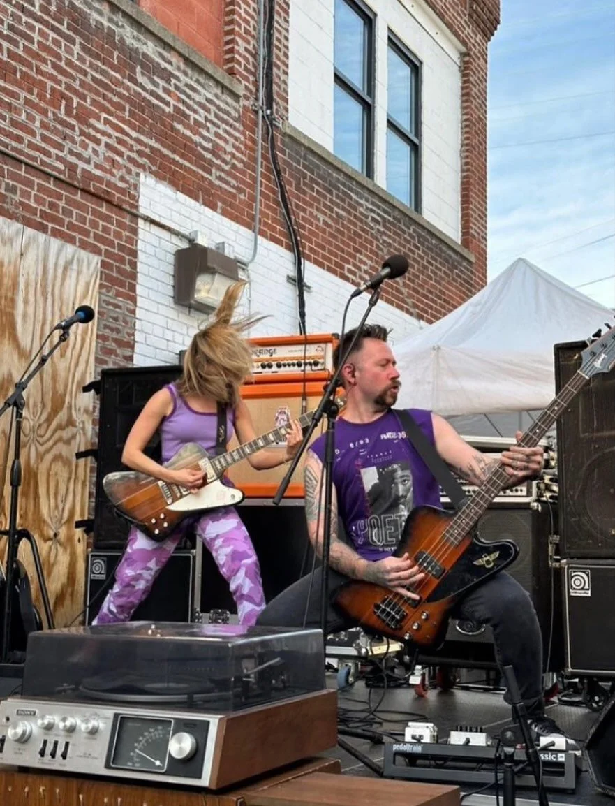 OOOOOOOH BUDDY! It&rsquo;s Alley Islands! 

One of our favorite fests is back again! See you next Saturday, 5/23, at @blockfort for a full day of art, and music, and food, and all things great and good in an alley! 

KS at 6pm! 
$10