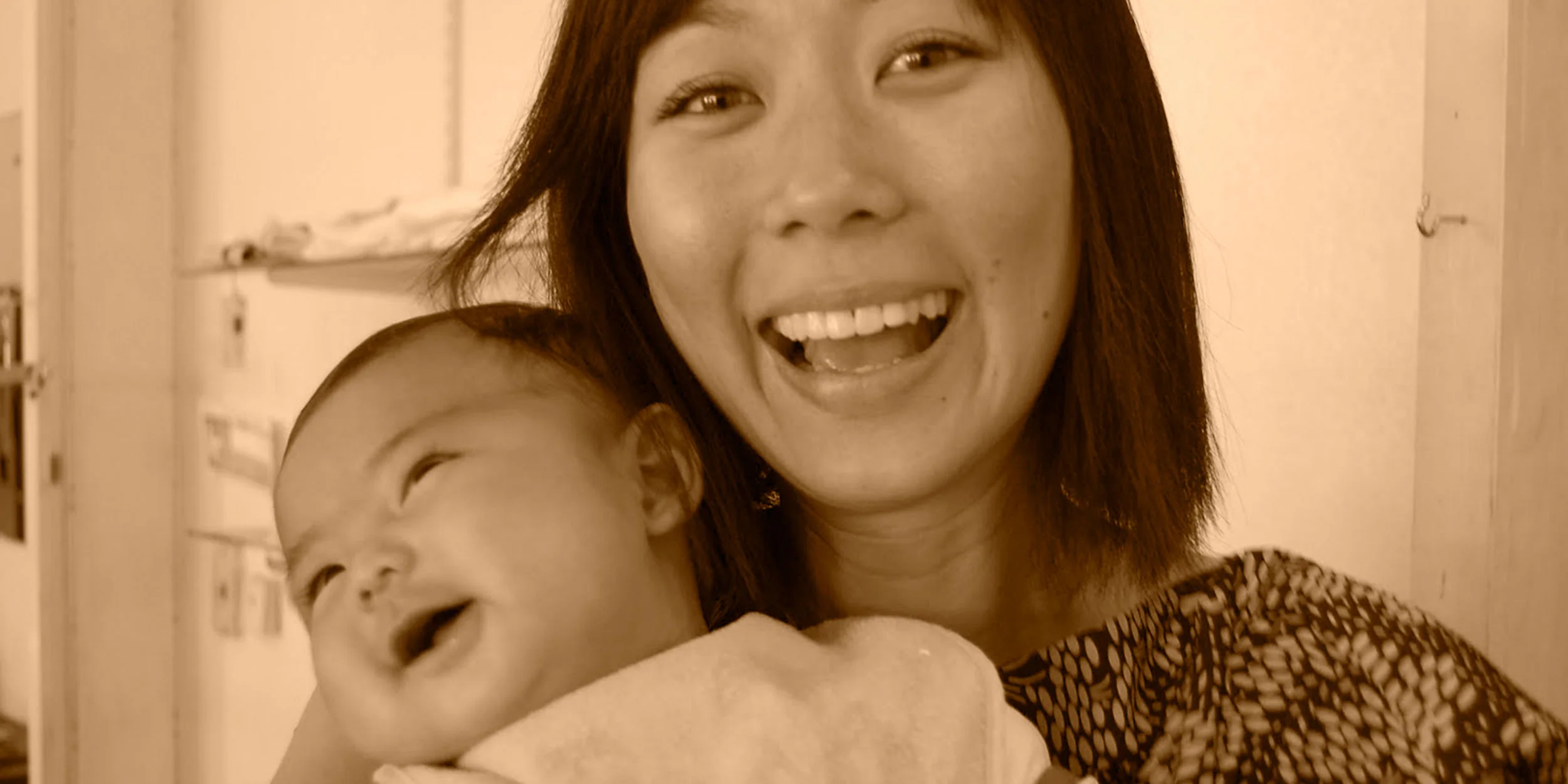 MomAndBaby2_2500x1250w.jpg