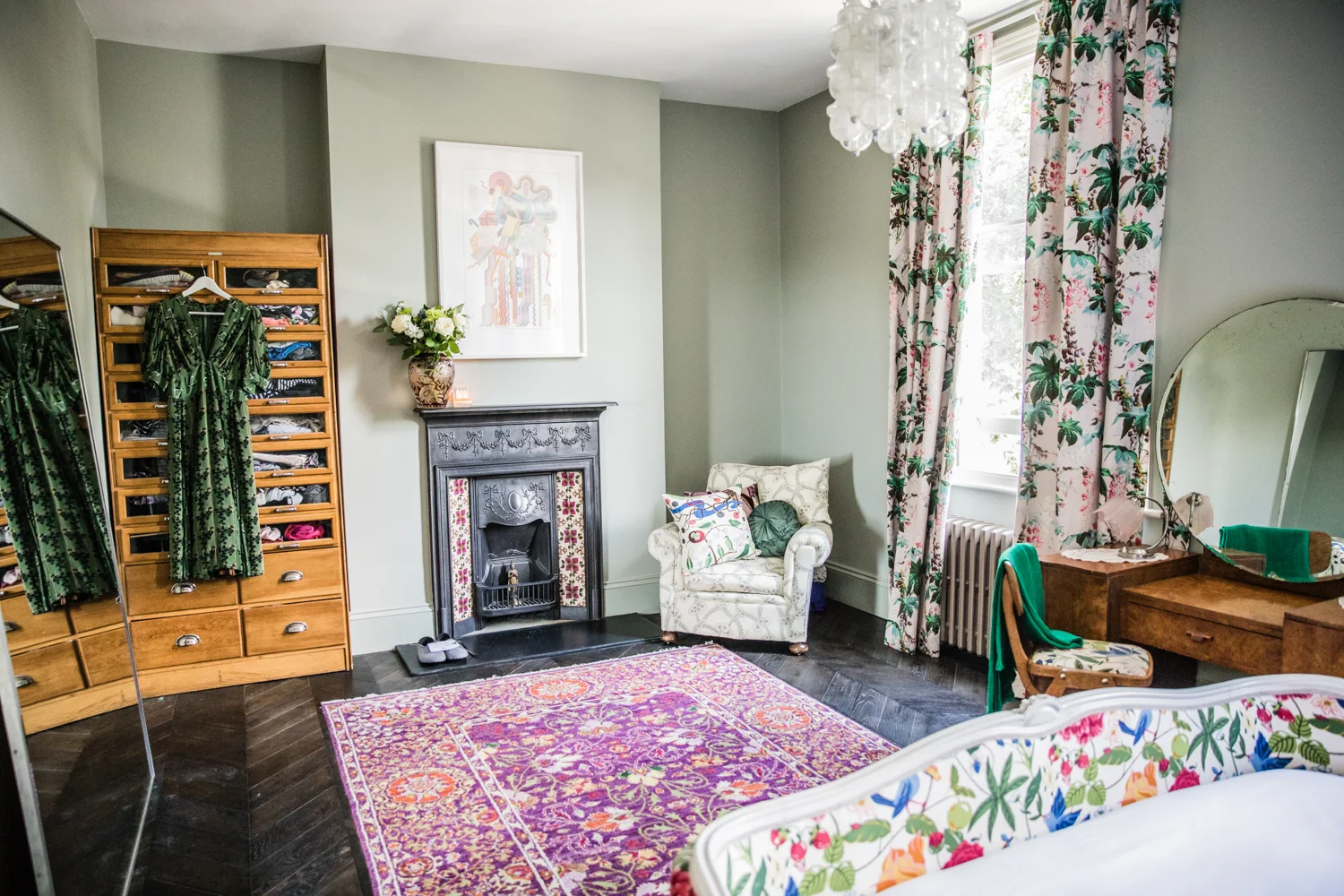 Why Are Your Skirting Boards White Donna Ford We're painting our skirting boards from scratch, but we also use the same method to repaint and freshen them up after a while. why are your skirting boards white