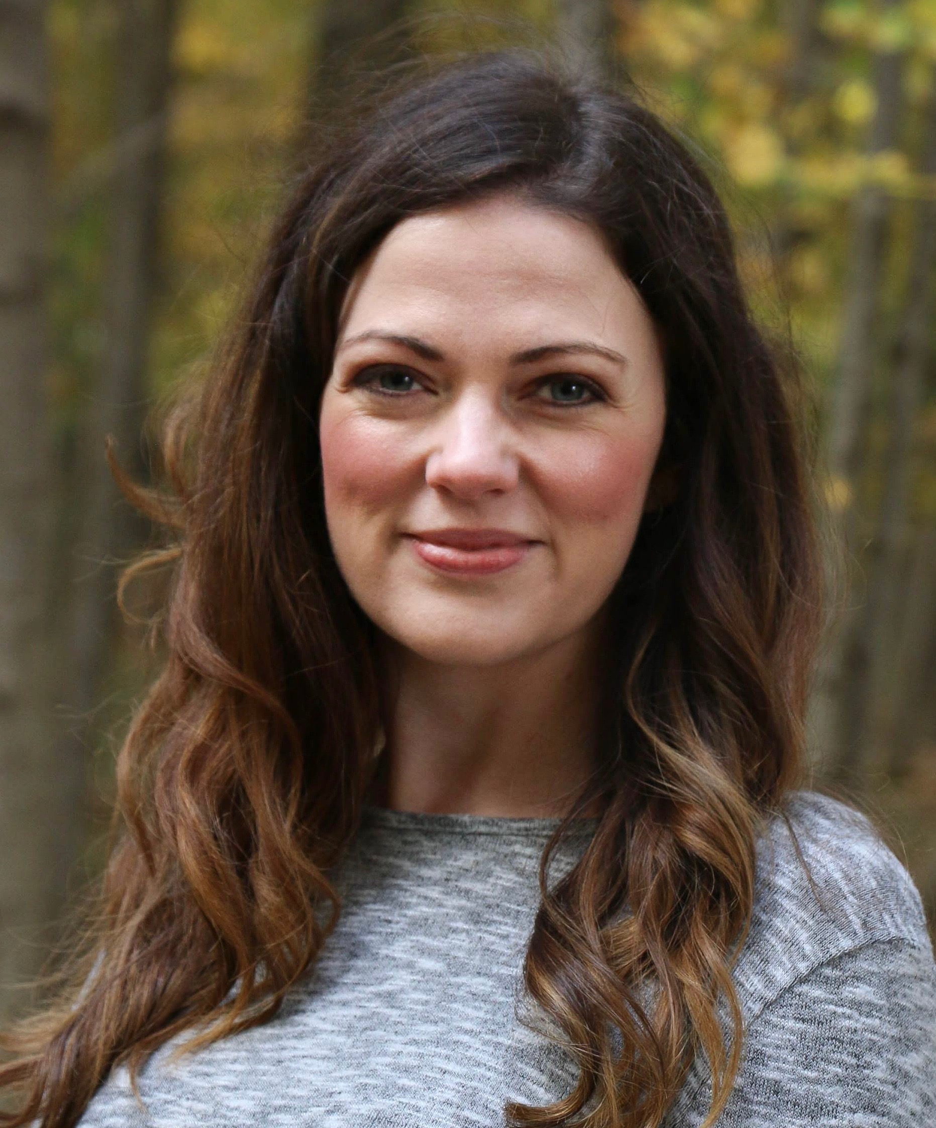 Author Photo Amy Renaud.jpg