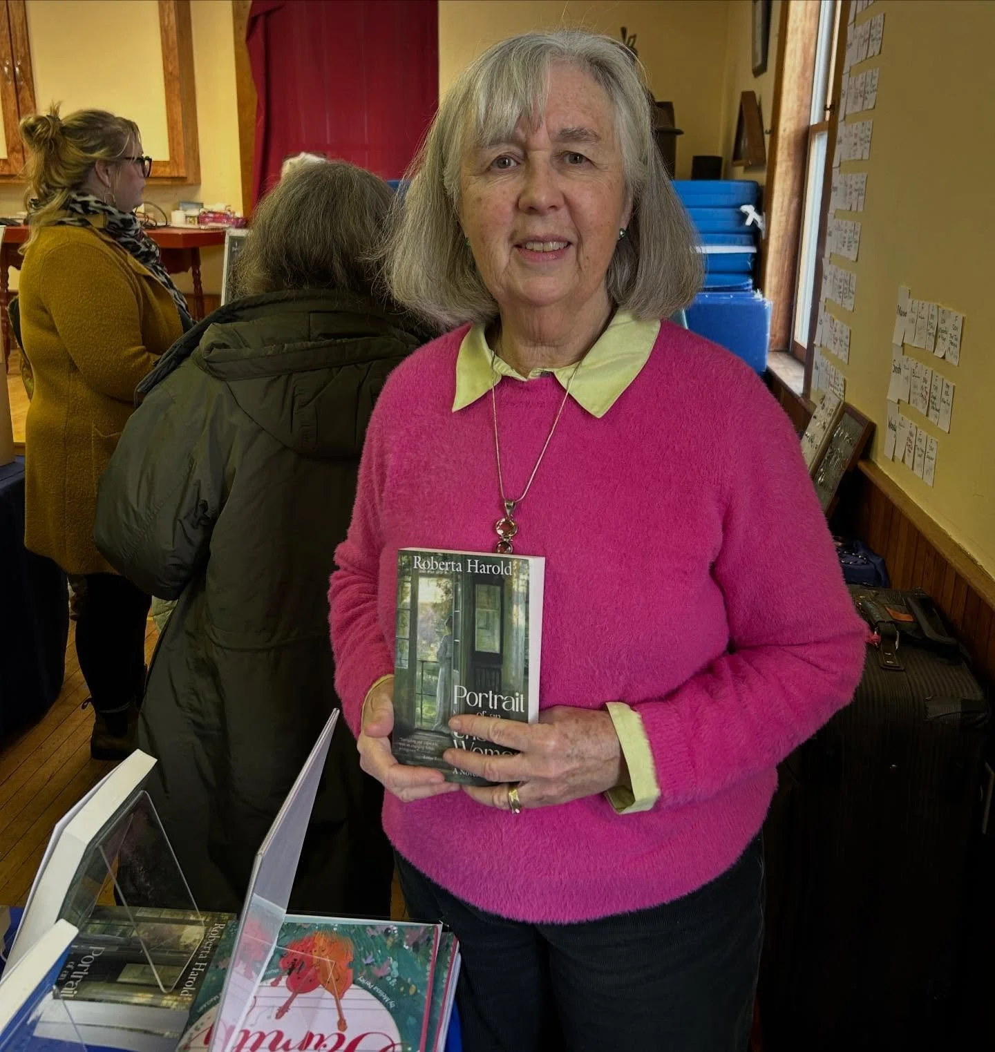 Author Roberta Harold @bertnharrry wore her lucky sweater to the Elmore Holiday Market today and it paid off! We met lots of locals who loved her historical fiction novel PORTRAIT OF AN UNSEEN WOMAN. We also had authors Tamara Mathieu, Peter Cobb @jp