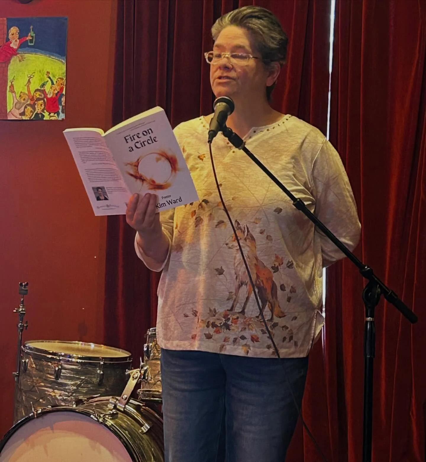 What a fantastic reading last night at @hugosbarandgrillvt, hosted by @whiskeytitbooks and part of the @gmffestival program! Here&rsquo;s Rootstock poet Kim Ward @kimberlyward834 reading from her book FIRE ON A CIRCLE, and the group photo shows all t