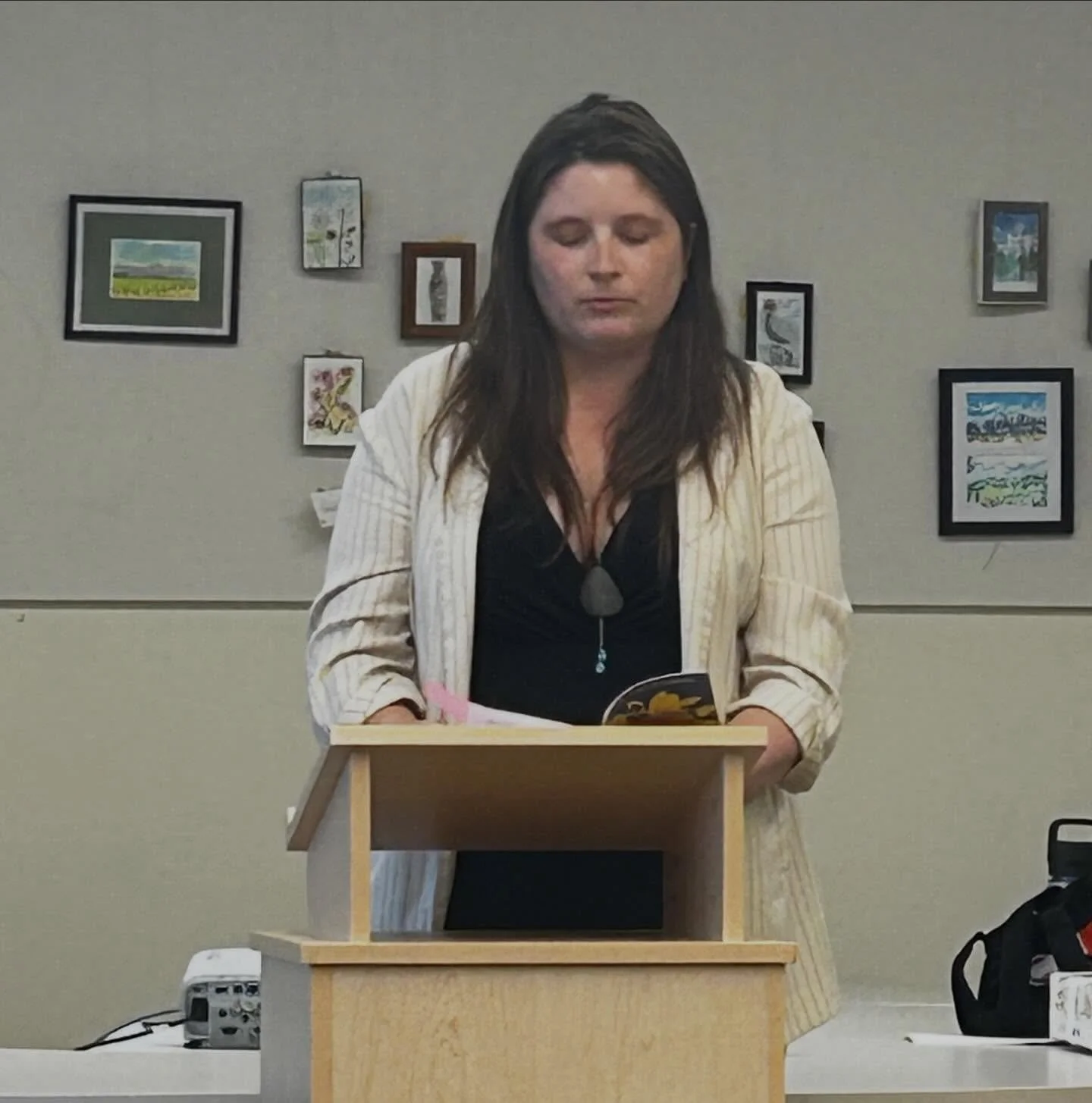 Erika Nichols-Fraser read poems at a wonderful and packed &ldquo;Poems by Heart&rdquo; event at the @waterburypubliclibraryvt tonight to celebrate #NationalPoetryMonth! Erika has a new chapbook of poetry, &ldquo;Can you see her, the moon?&rdquo; Comi