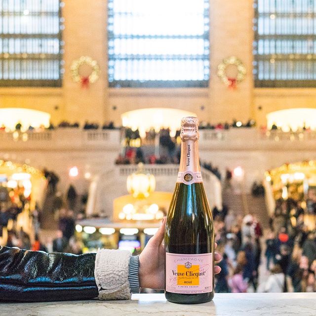 VeuveClicquot_GrandCentral_Holiday2017_SofiaPalomaJuarez.jpg