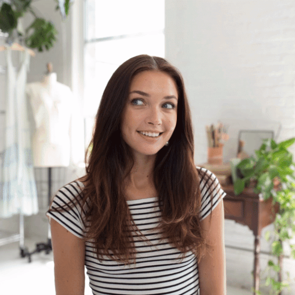 Garnier_HairTutorial_SofiaPalomaJuarez_AnastasiaSafanov .gif