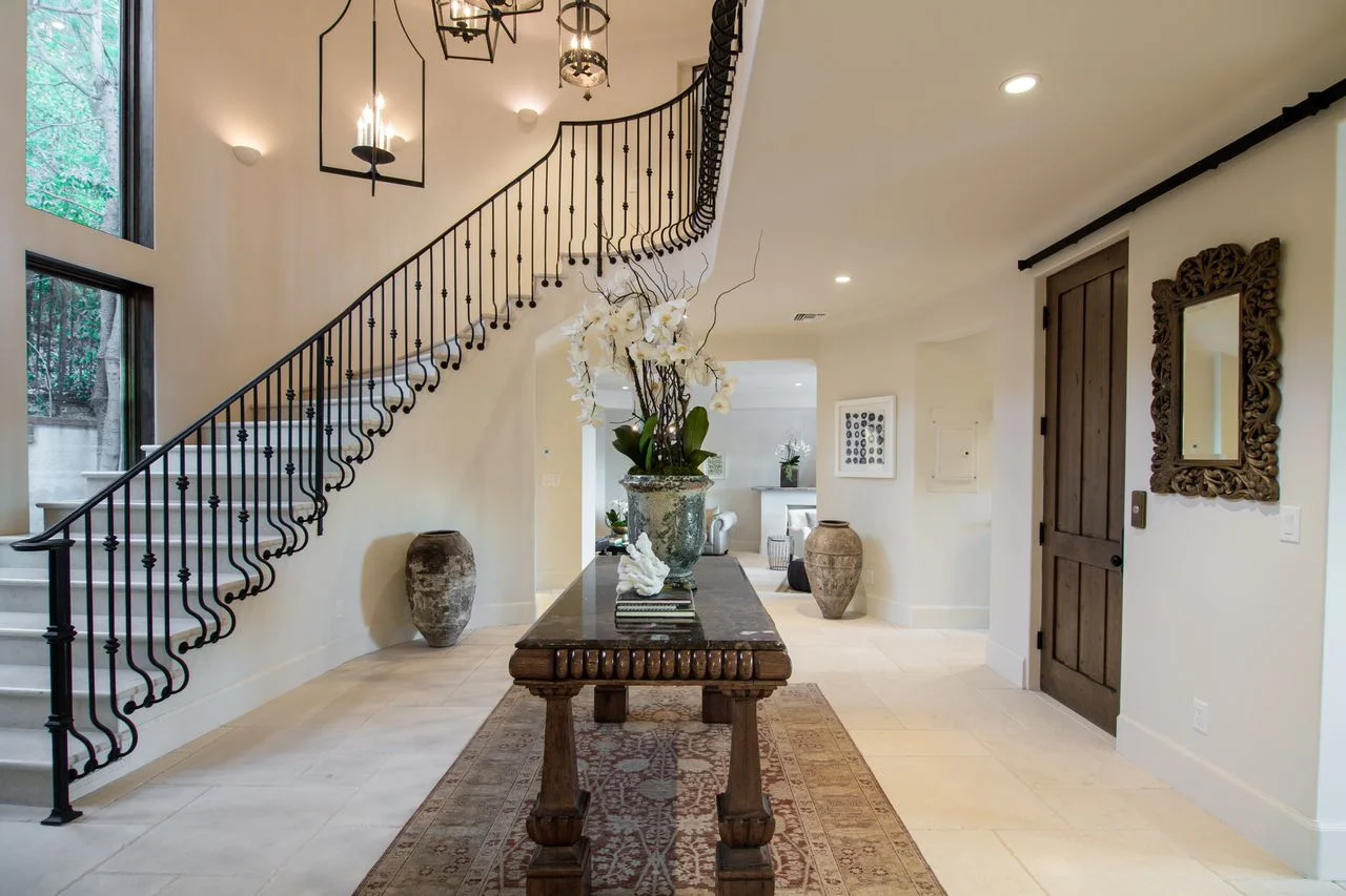 • TUSCAN RESIDENCE •