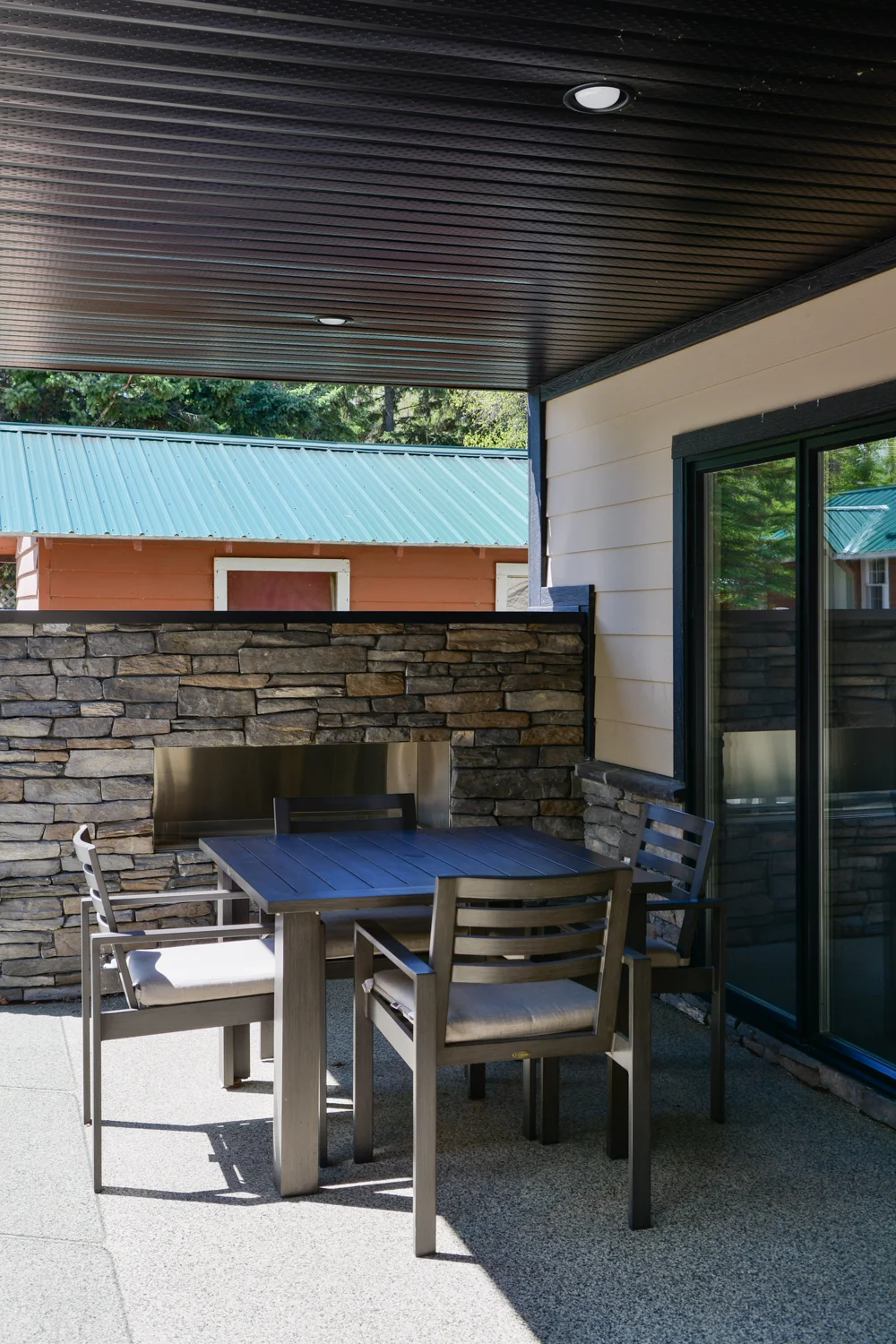 TheLakeview_2019_exterior-6967.JPG