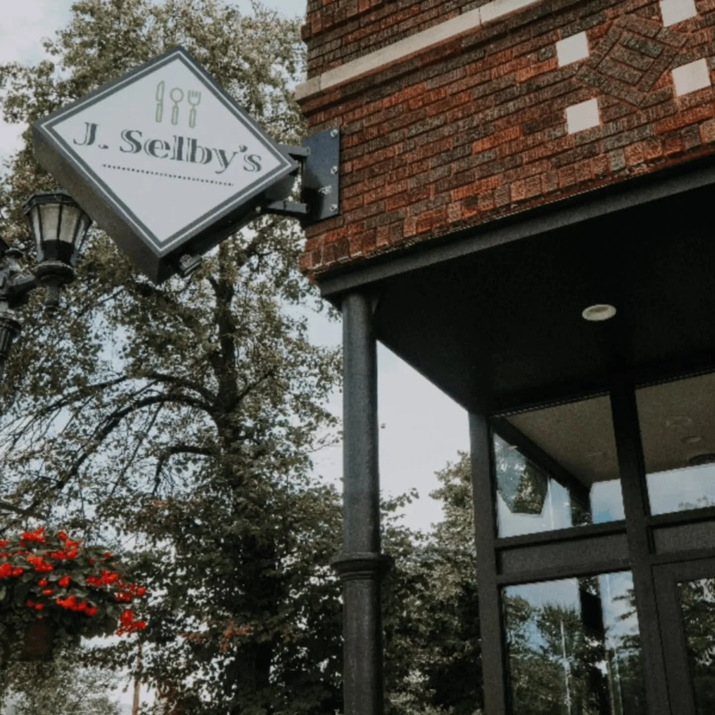 @jselbys are throwing thier hat in the ring for next saturday :: can't wait to see you! 
.
P.s. still have a couple spots available for anyone who might want to submit a chili.. call me directly, my info in my profile!