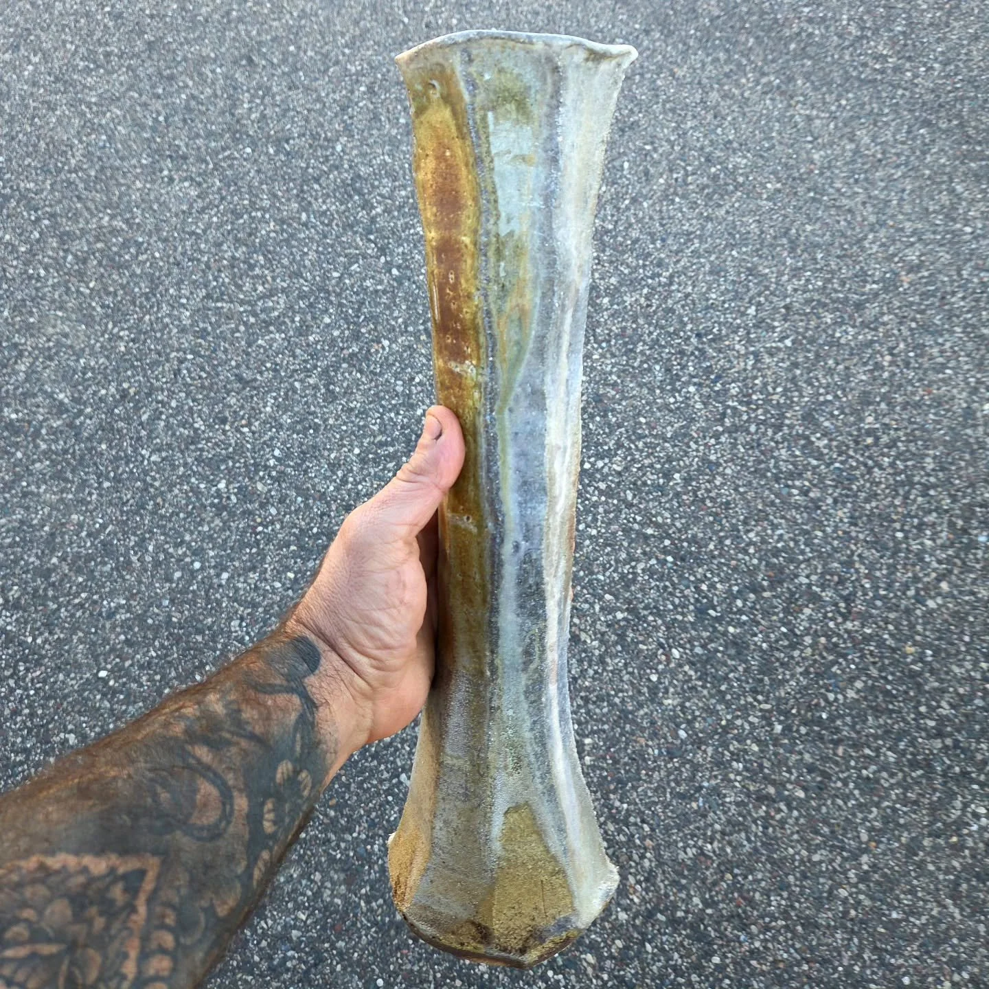 This woodfired vase needs a home :: Holiday Sale at @greatrivergallerymn Dec 6th : 10a - 6p. If you wanna check it out before message me to schedule a visit.  Cheers
.
#pottery #functionalpottery #art #ceramicart #potter #handmadepottery #craft #craf