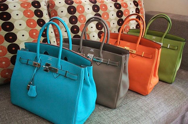 Sunday night line up. Birkins on Birkins. 👜
.
.
.
 #baggoals #birkinbag #baglady #couture #icd #fashionista