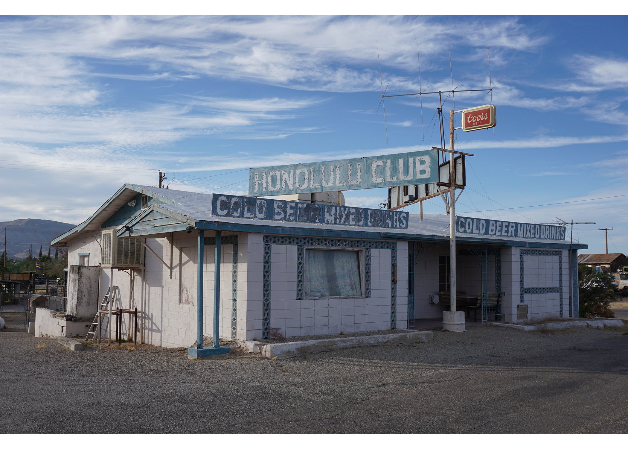 Honolulu Club.jpg