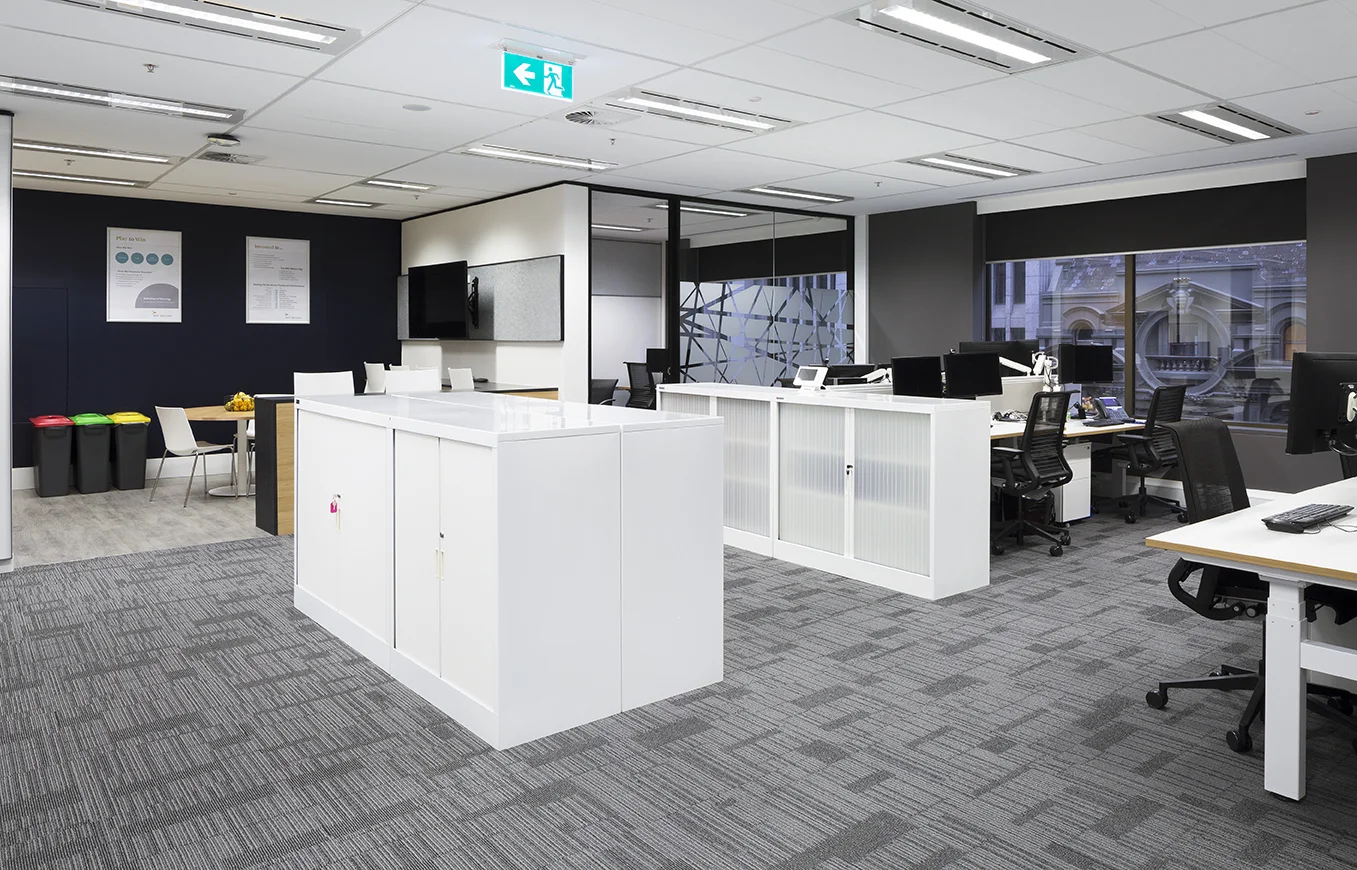 Tall Architects fit out at BNY Mellon was refined, and features workstations that are optimised for ergonomics. 