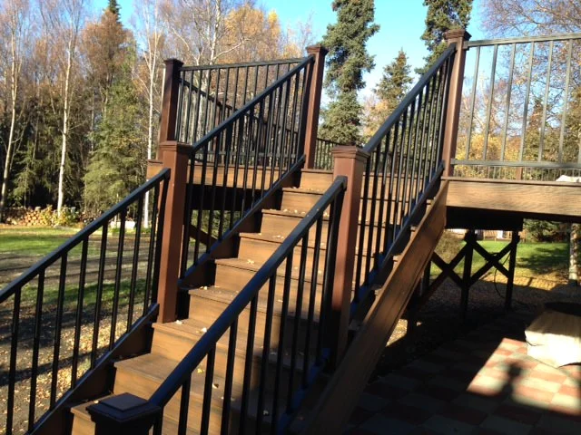 Transcends_post_aluminum railing.JPG