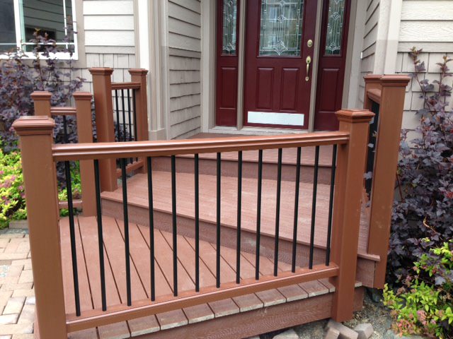 TREX_Decking_Railing_Firepit_Brown.JPG