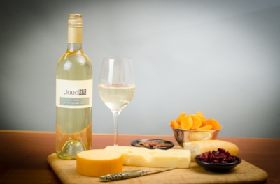 Image of Cloudlift Cellars white wine with cheese plate.