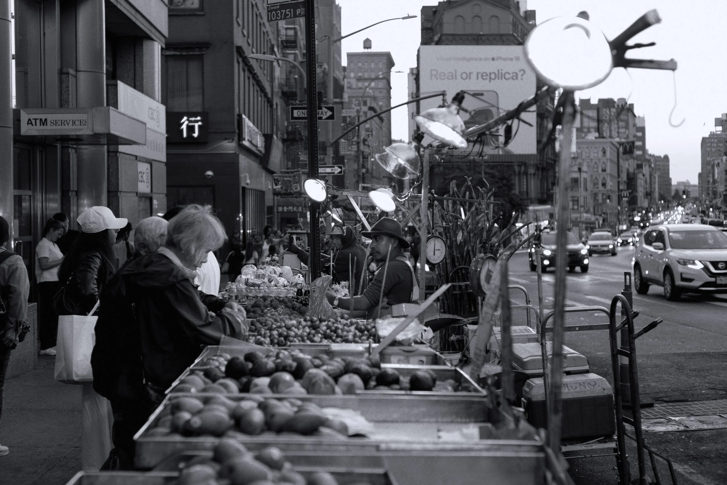 Chinatown Market — NYC Street Vendor Scene | Chris T. Ramos