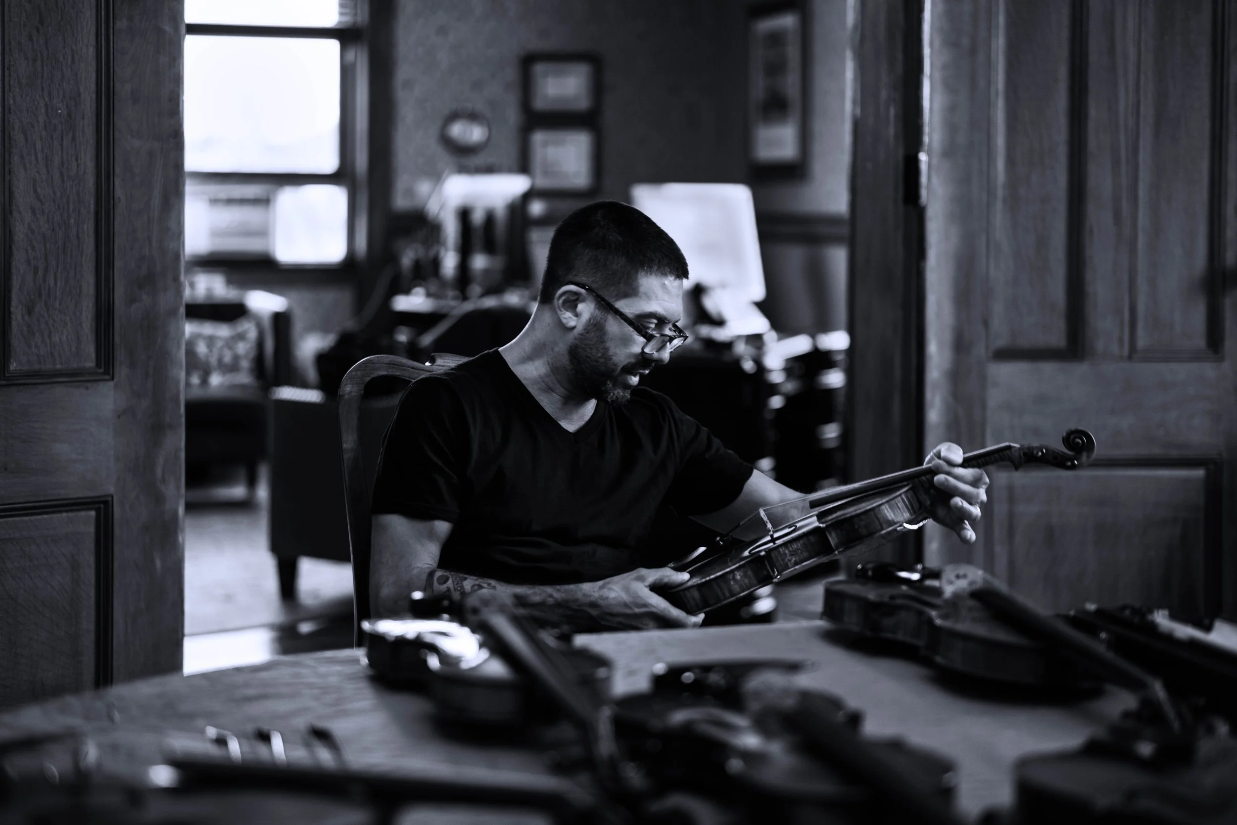 Violin Maker at Work — Documentary Portrait | Chris T. Ramos
