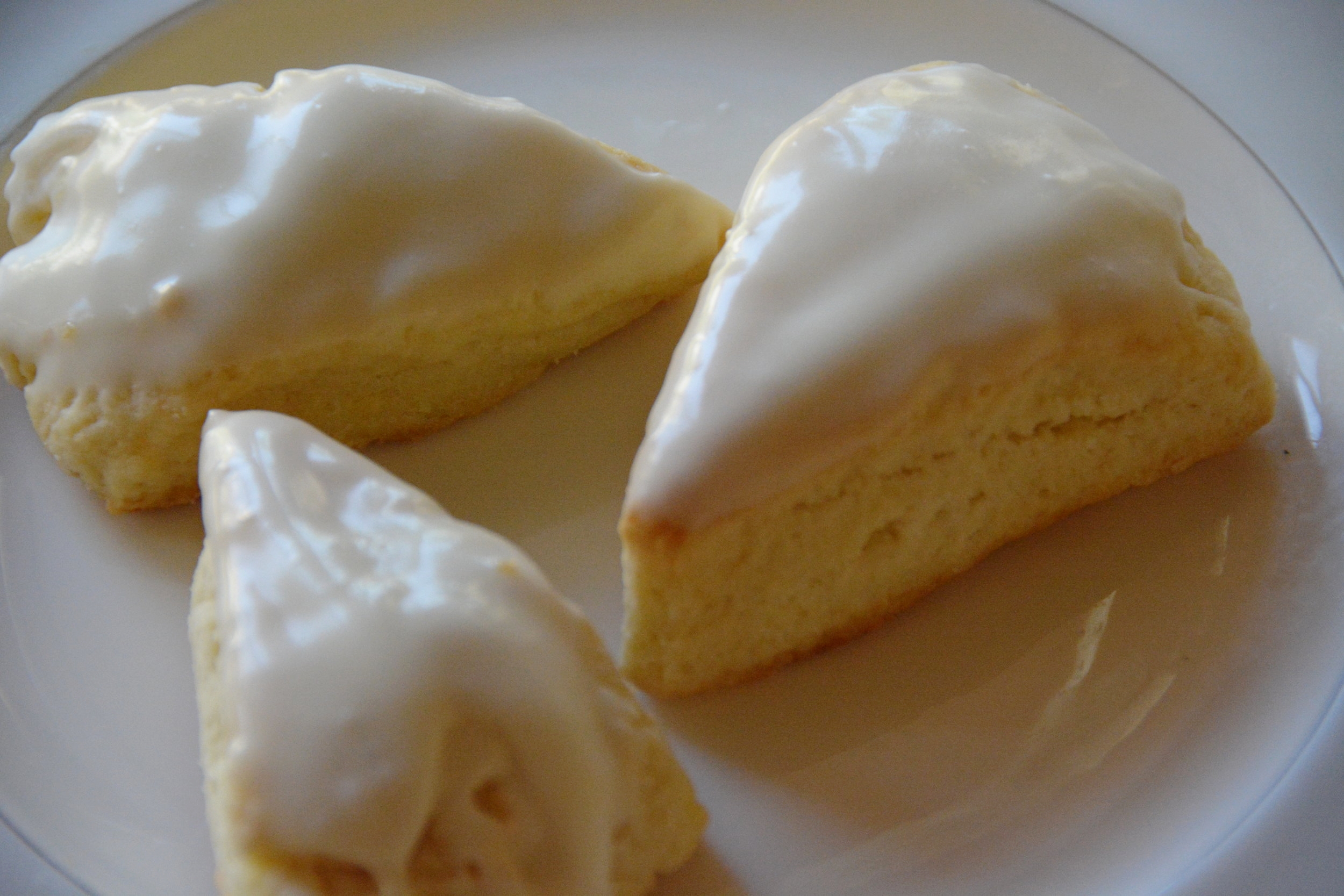 Vanilla Almond Scones