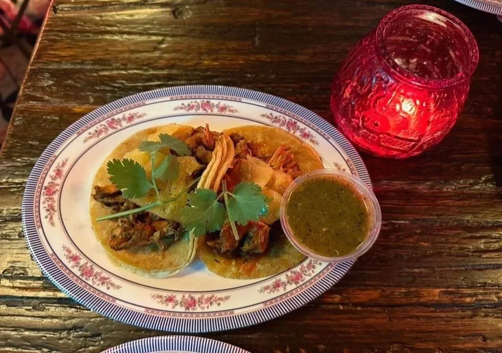 Broken English Taco Pub Review