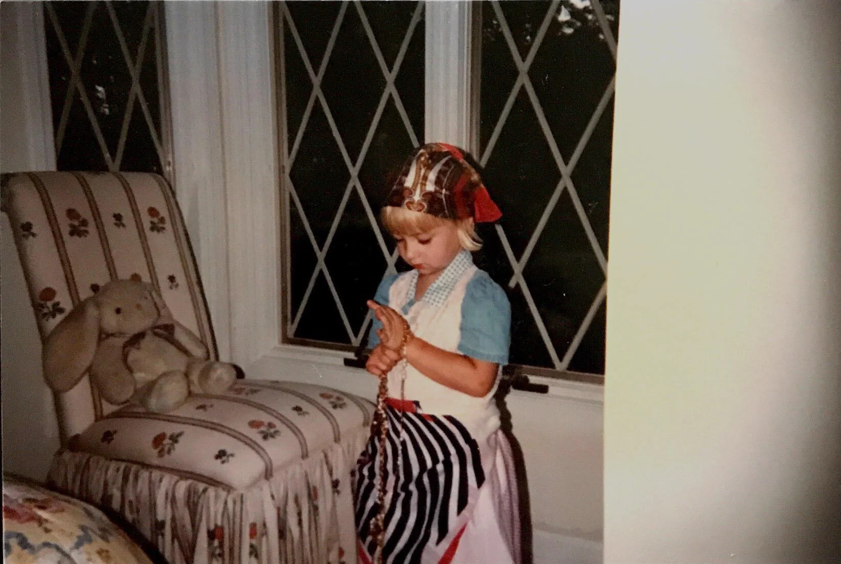 A typical “young Virginia” outfit!