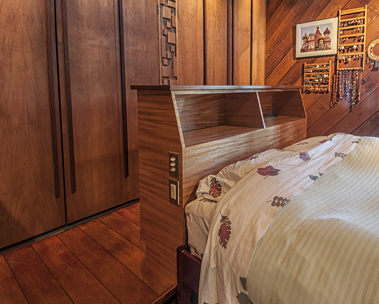 rcs headboard 5979 sm.jpg