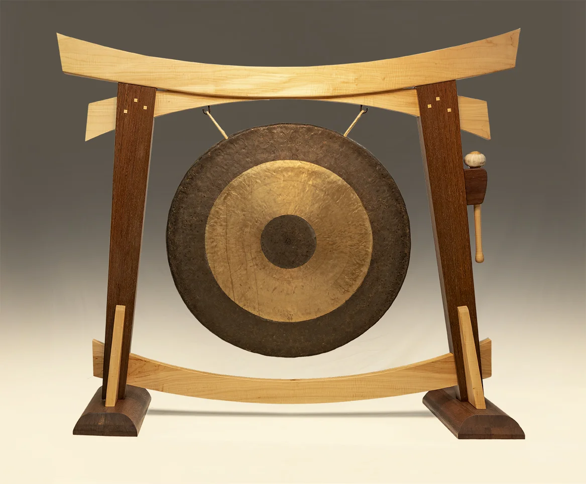 gongstand 6875-sm.jpg