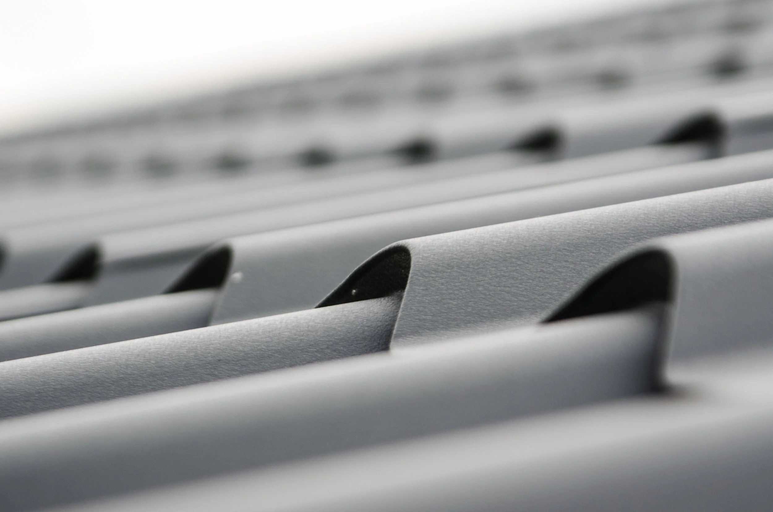 roof-plate-tiles-brick-black-48895.jpeg
