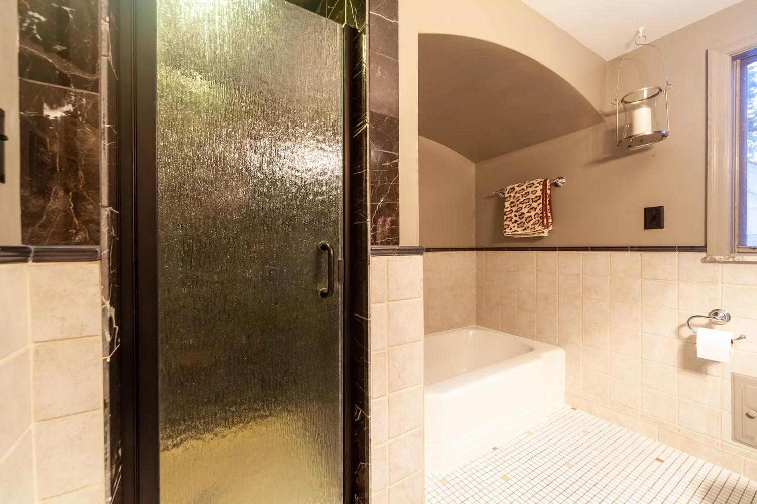 1571 Gasche Street-52.jpg