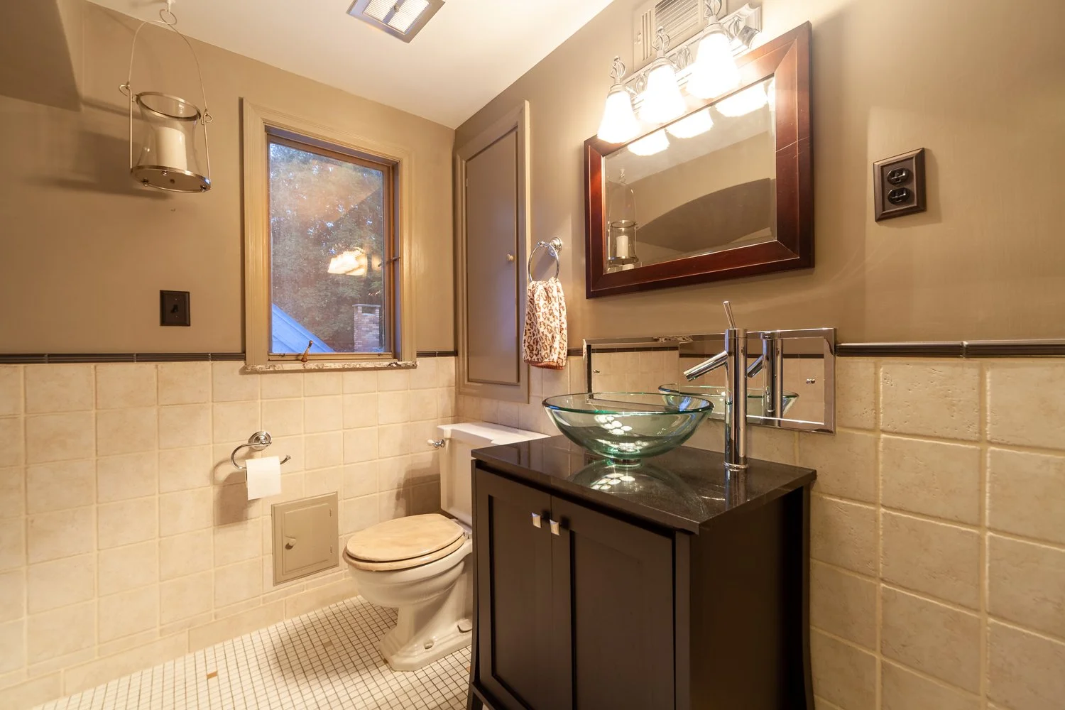 1571 Gasche Street-51.jpg