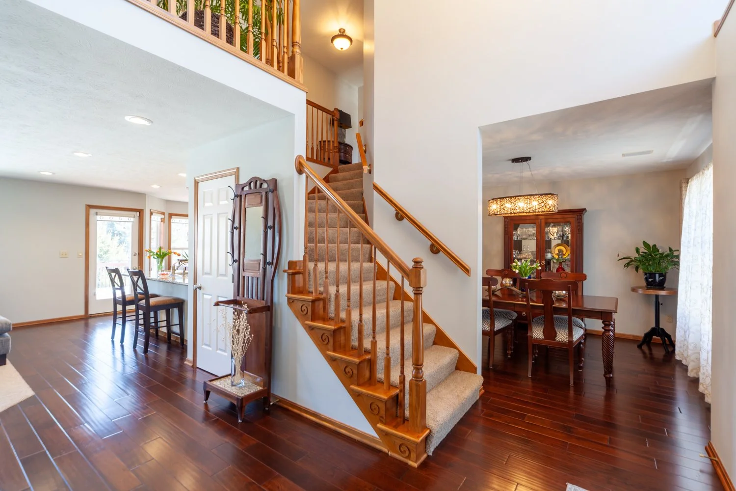 2143 Canterbury Lane-13.jpg