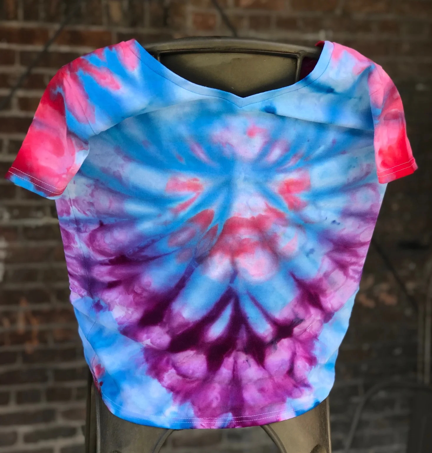 Tiedye+blue+chair.jpg