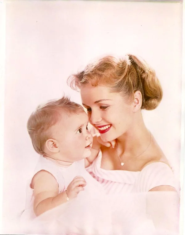 carrie-baby.jpg
