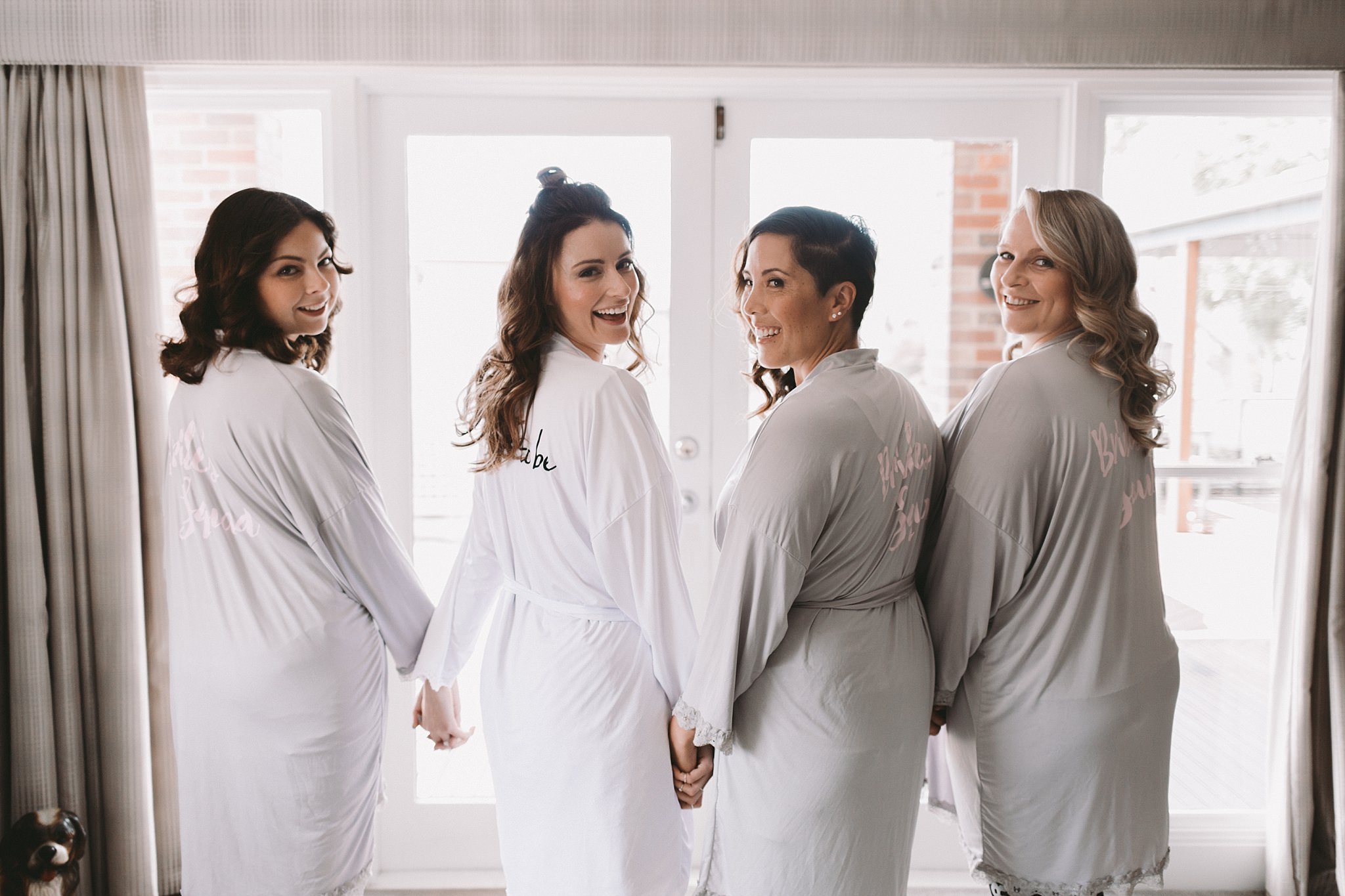 Lecinda Ward, Melbourne Wedding Photographer, Melbourne Aquarium_0147.jpg