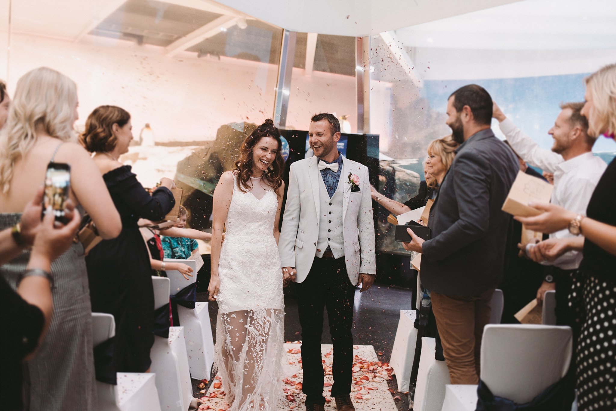 Lecinda Ward, Melbourne Wedding Photographer, Melbourne Aquarium_0256.jpg
