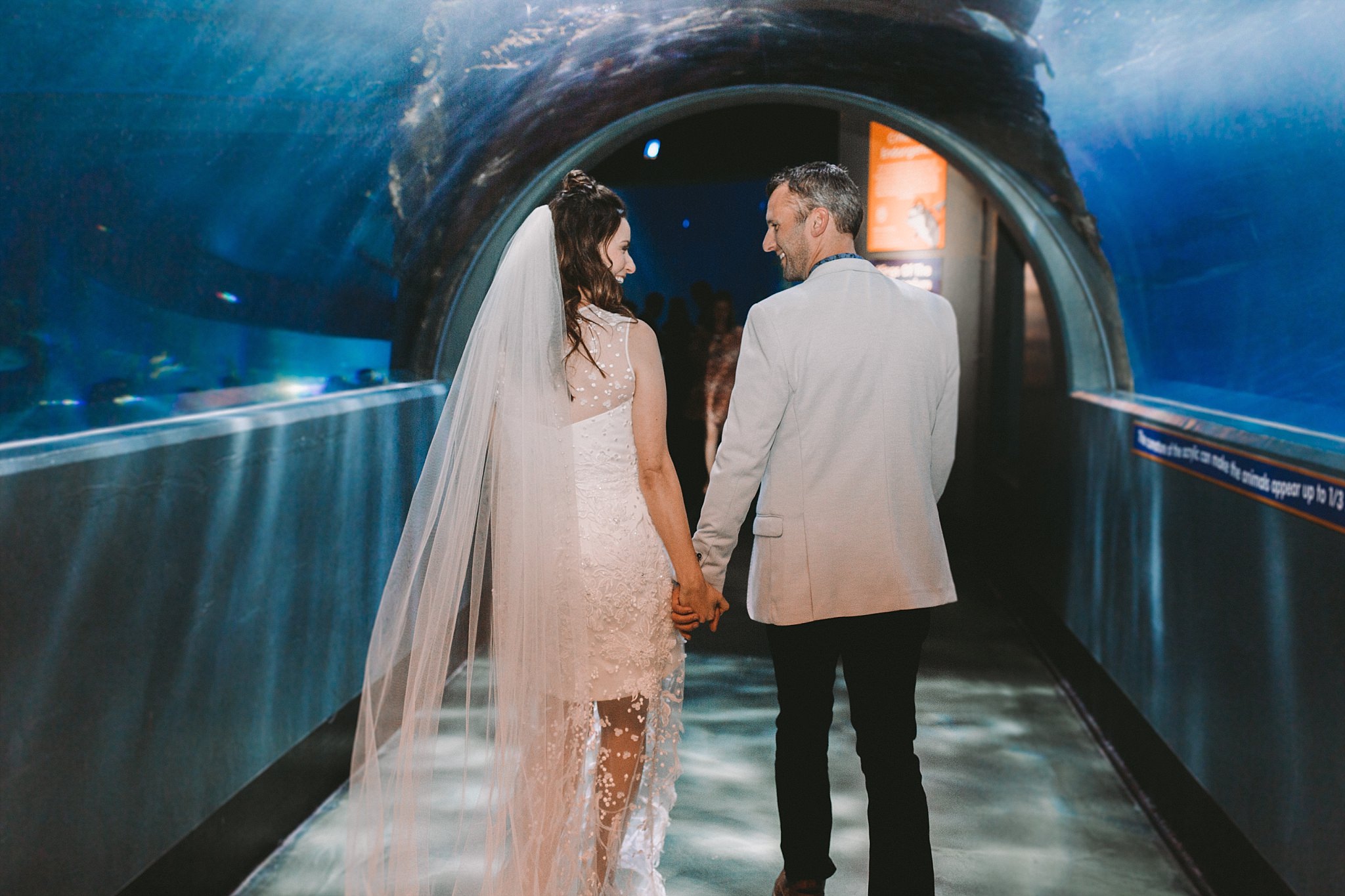 Lecinda Ward, Melbourne Wedding Photographer, Melbourne Aquarium_0267.jpg