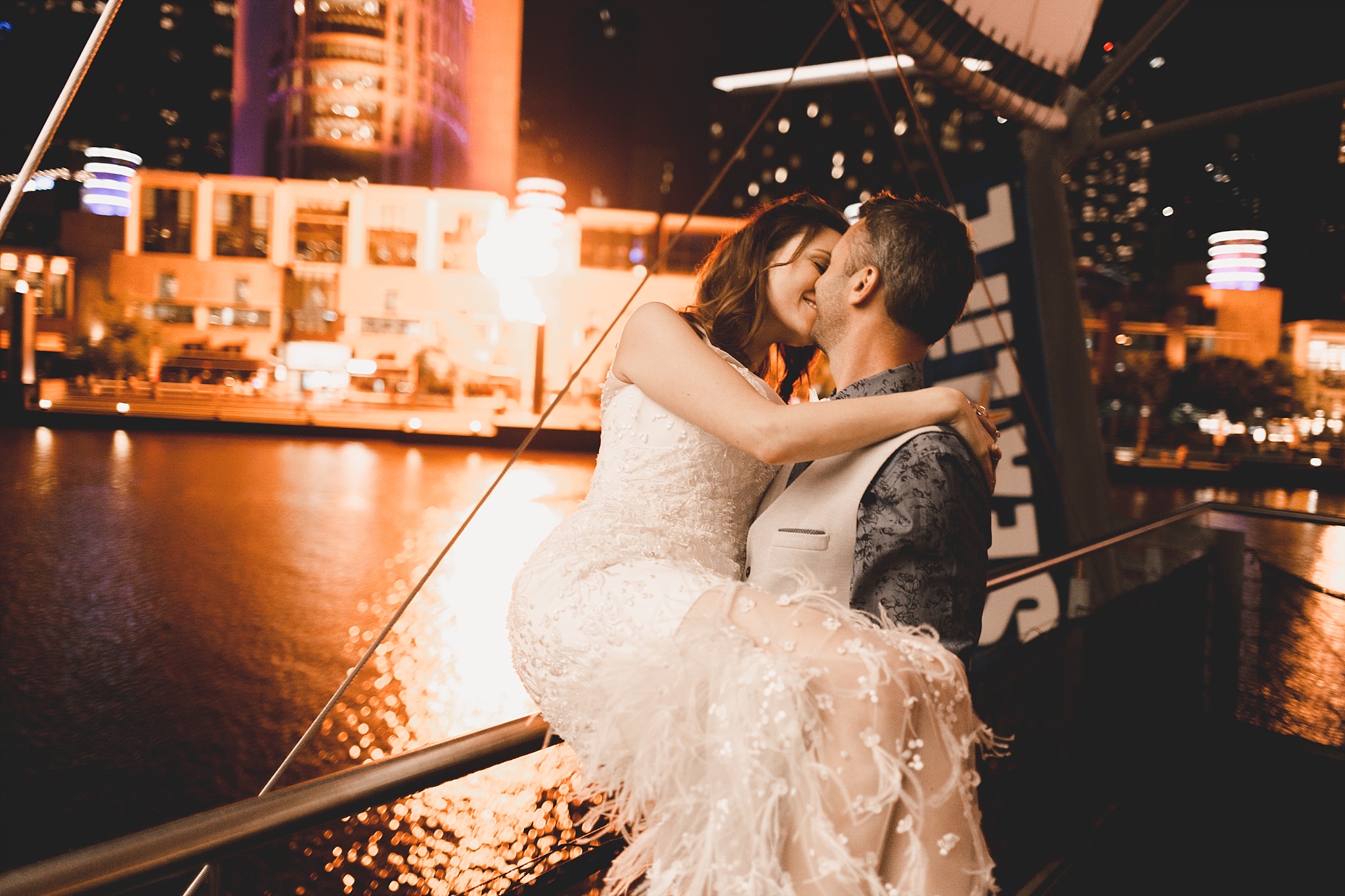 Lecinda Ward, Melbourne Wedding Photographer, Melbourne Aquarium_0311.jpg