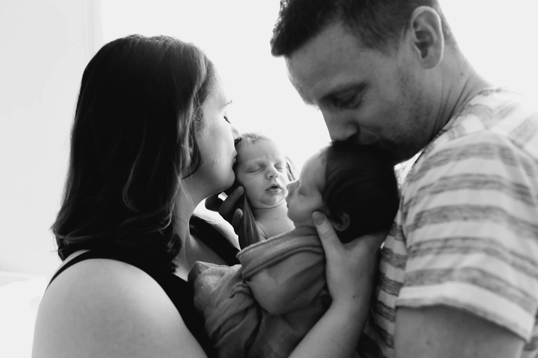 East Melbourne simple natural light newborn Photographer-19.jpg