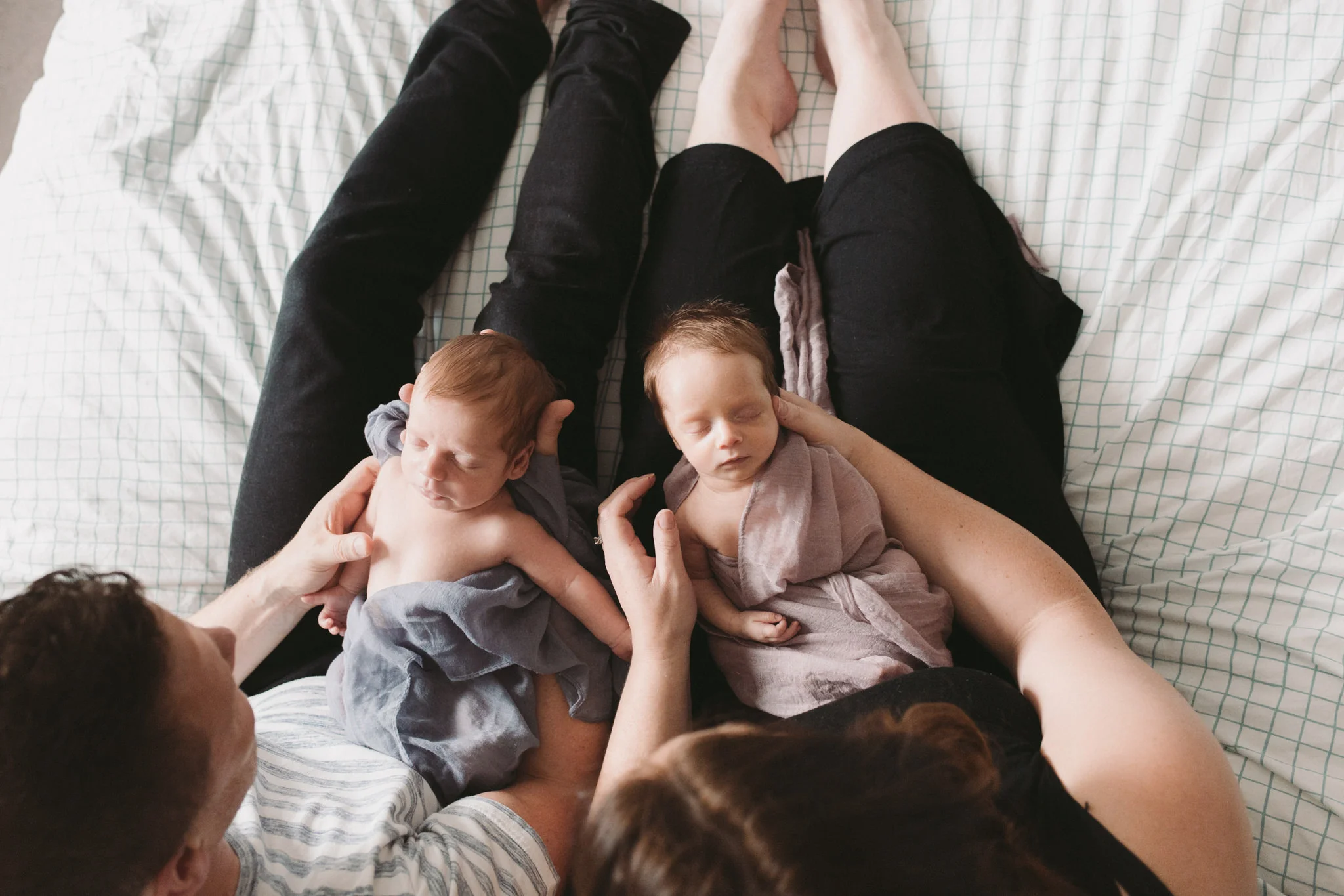 East Melbourne simple natural light newborn Photographer-23.jpg