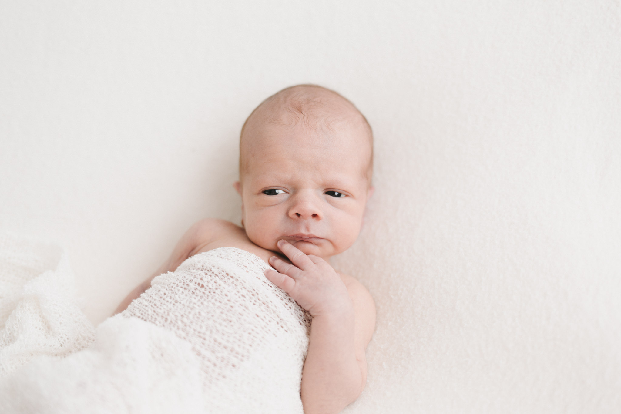 Williamstown Melbourne simple natural light newborn Photographer-3.jpg