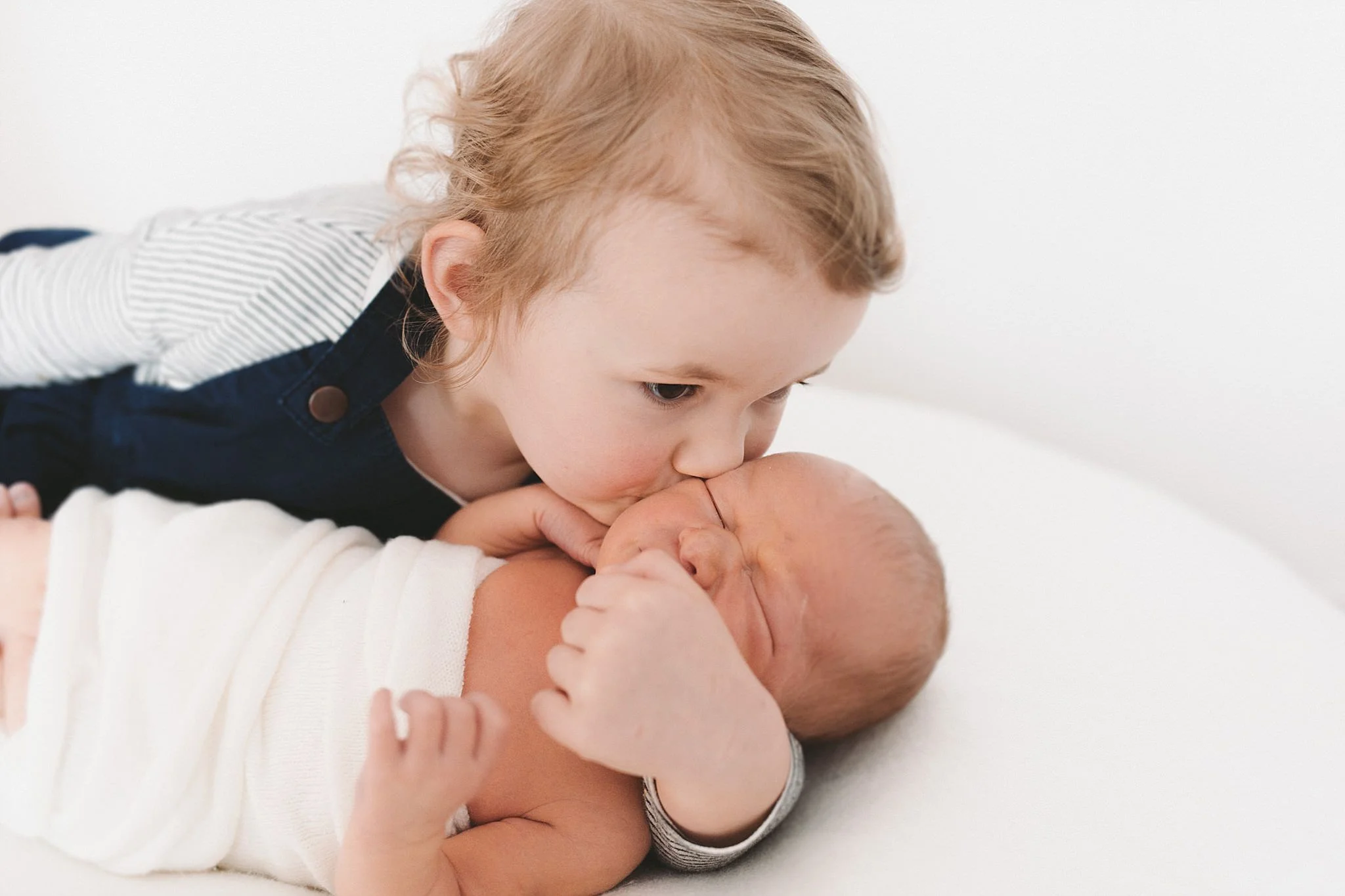 Woodend Melbourne natural Newborn casual in home lifestyle Photographer_0162.jpg