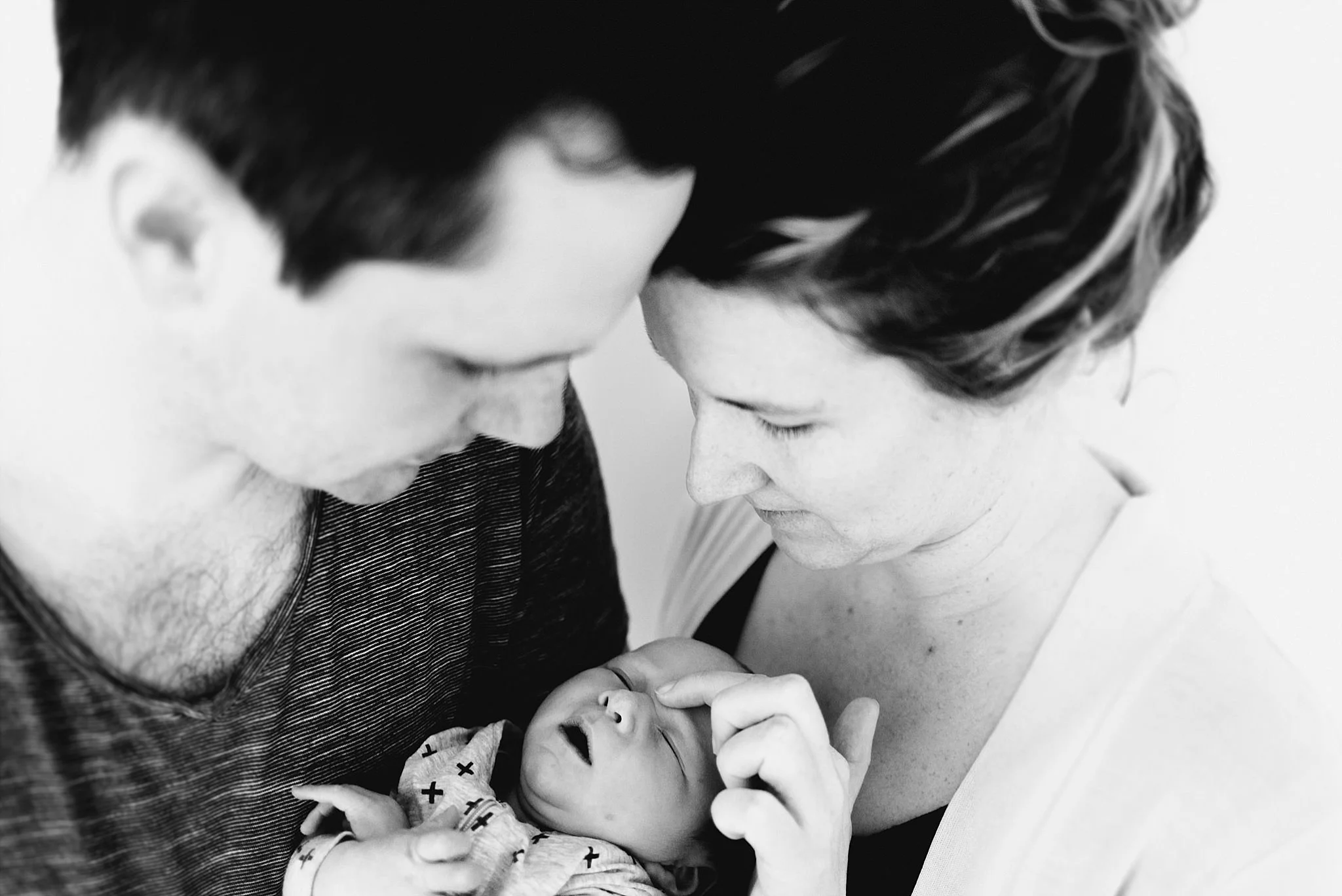 Woodend Melbourne natural Newborn casual in home lifestyle Photographer_0172.jpg