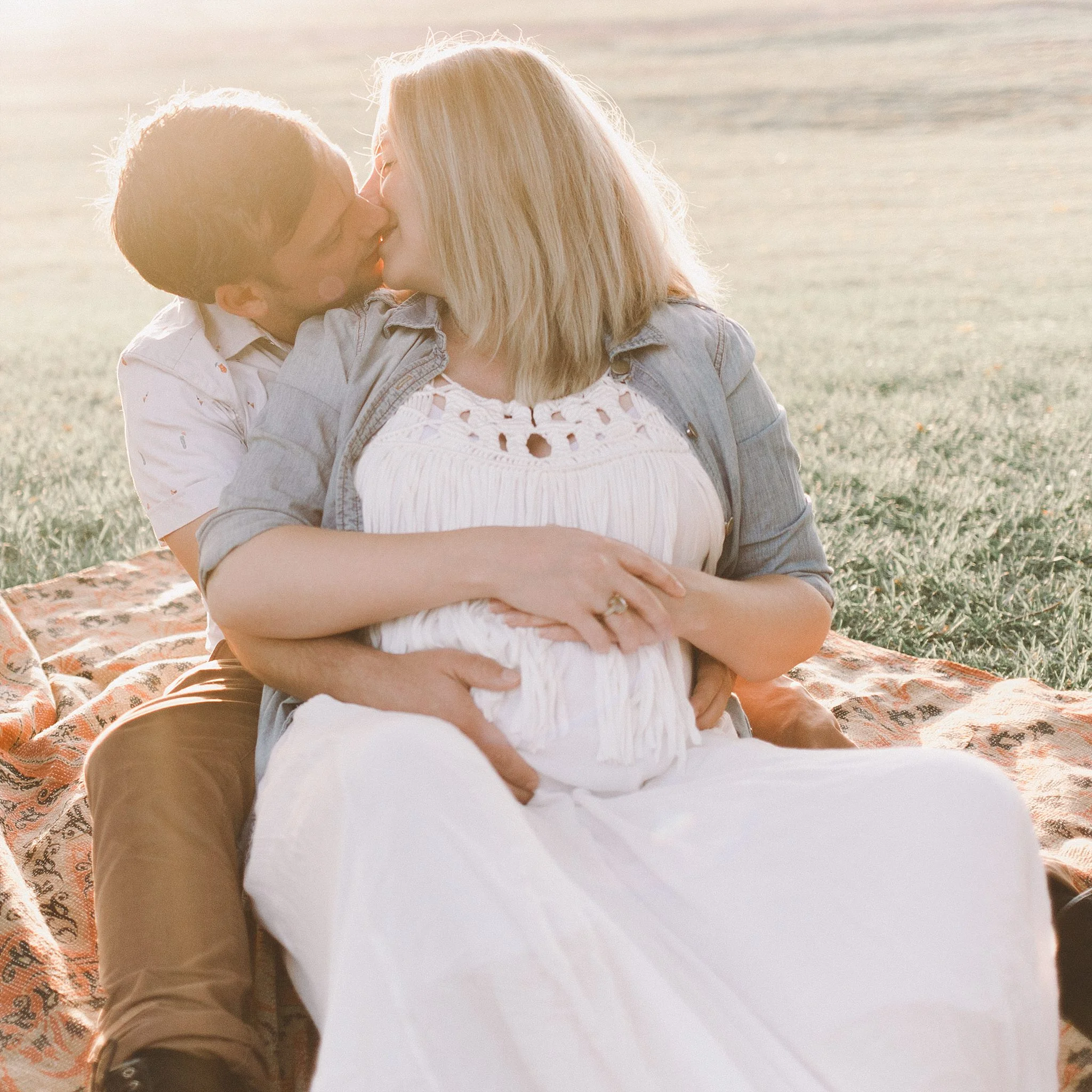 Footscray West Melbourne Yarraville simple natural light maternity Photographer-10.jpg