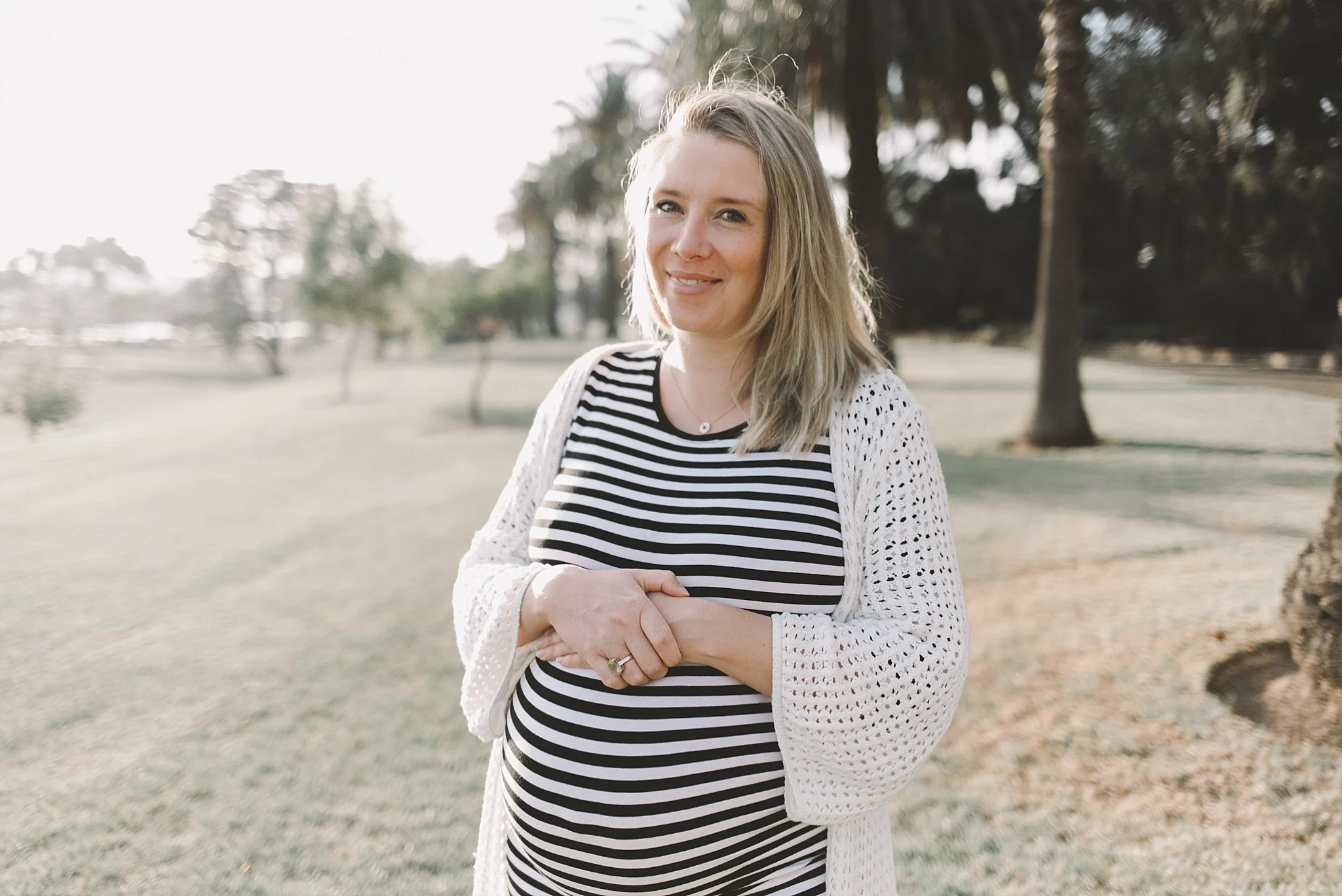 Footscray West Melbourne Yarraville simple natural light maternity Photographer-31.jpg
