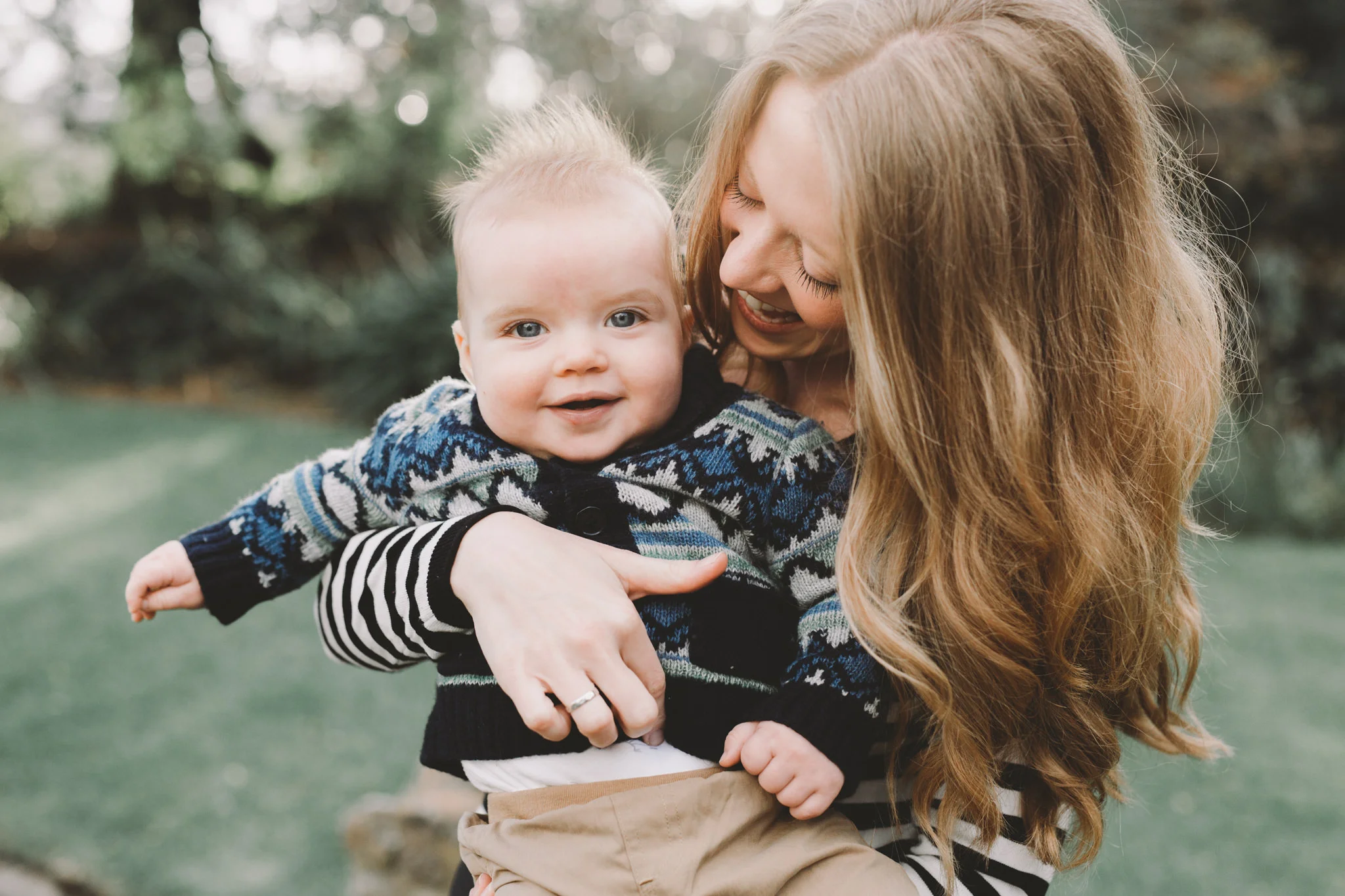 Lecinda makes you feel so at ease and it shows in the photos she takes. She really captures the feelings!! Thank you for the beautiful memories. — Stephanie xxx