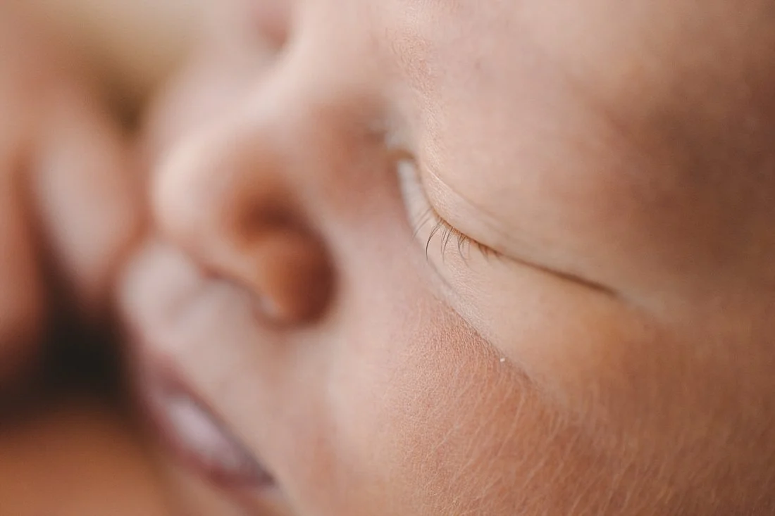 Point Cook Simple Natural Newborn Photographer-17.jpg