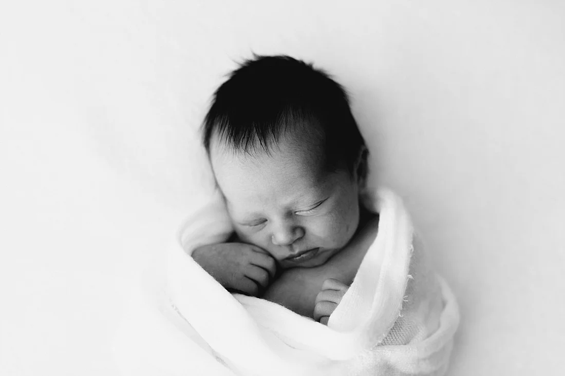 Point Cook Simple Natural Newborn Photographer-19.jpg