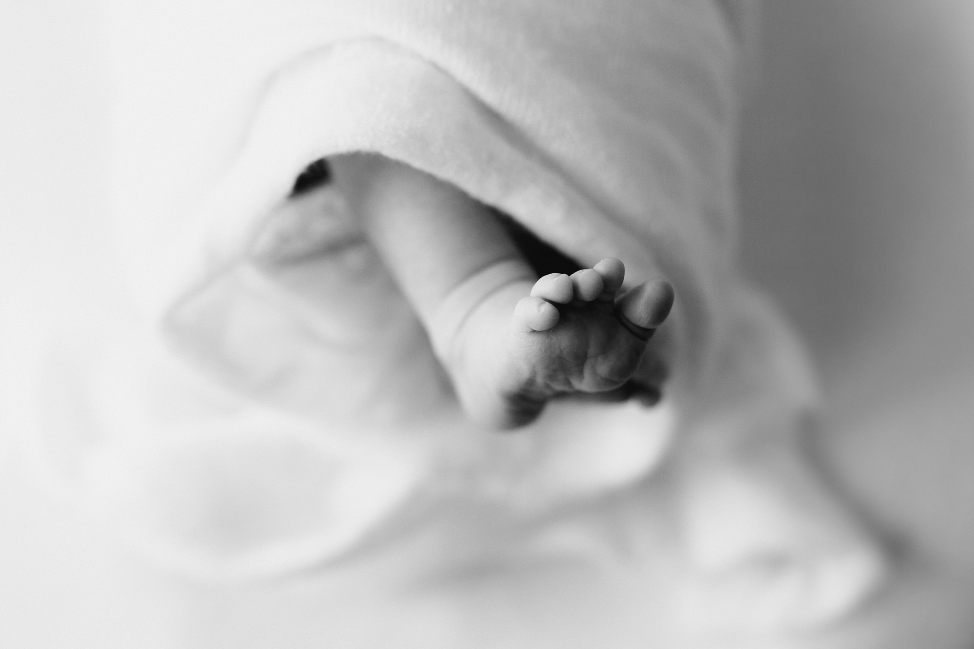 Williamstown Simple Natural Newborn Photographer-15.jpg