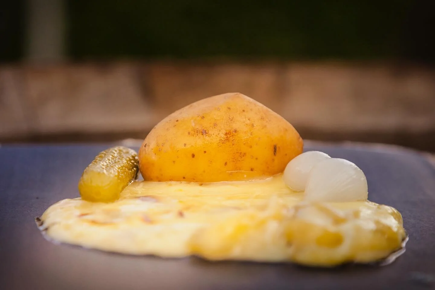 Merry Christmas 🎅🎄 everyone from the Akari House Swiss Bakery Team 
Today from 3pm we are doing our Christmas 🎄 Special with hot Glühwein and real Swiss cheese Raclette melted over Potatoes 🥔 
Looking forward to seeing you all for a Christ